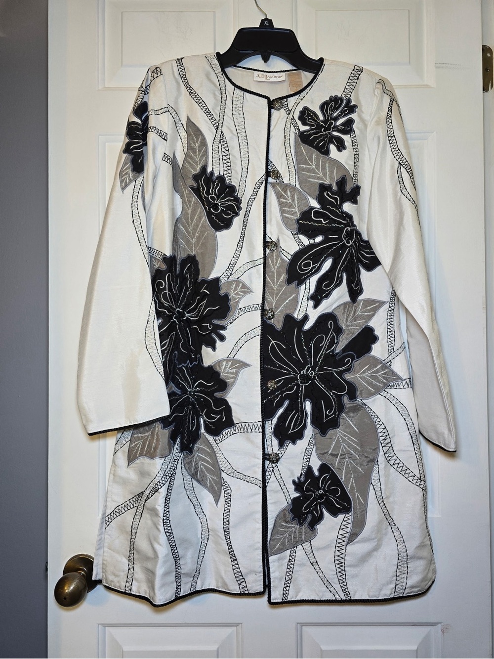 A.B. Lambdin Vintage Floral Embroidered Beaded Appliqué Coat SMALL White Black